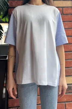 Arka Ve Kol Çizgi Desenli Kadın T-shirt Beyazmavi