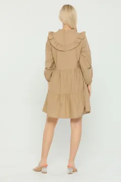 Kadın Ön Arka Fırfırlı Eteği Katlı Salaş Mini Elbise Bej