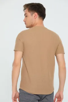 Erkek Likralı V Yaka T-shirt Camel