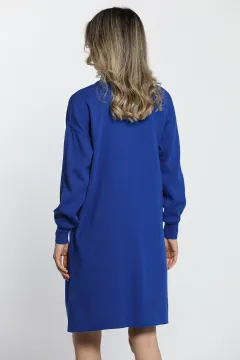 Dik Yaka Yarım Fermuarlı Yan Yırtmaç Detaylı Triko Elbise Saksmavisi
