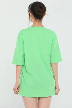 Kadın Oversize Likralı Bisiklet Yaka Baskılı T-shirt Fıstık Yeşili