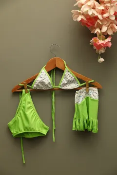 Kız Çocuk Üçgen Kesim Baskılı Etekli Bikini Takımı Fıstık Yeşili