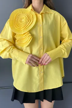 Gül Detaylı Tarz Kadın Gömlek Sarı