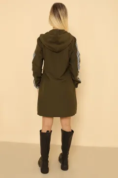 Kadın Kapüşonlu Şeritli Uzun Trençkot Haki