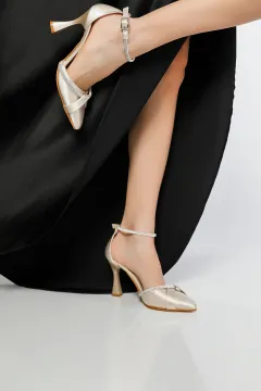 Kadın Bilek Kemerli Taş Detaylı Topuklu Ayakkabı Bej