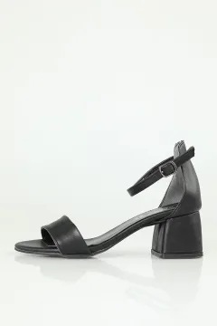 Kadın Bilek Kemerli Topuklu Ayakkabı Siyah