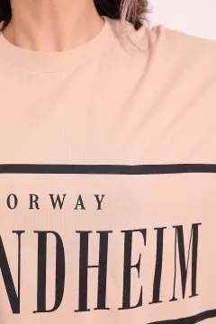 Kadın Bisiklet Yaka Trondheim Baskılı Oversize T-shirt Bej