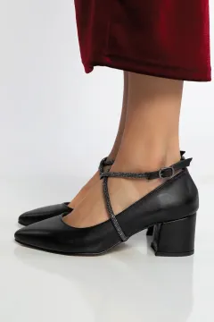 Kadın Çapraz Bağlı Topuklu Ayakkabı Siyah