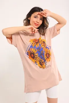 Kadın Çiçek Baskılı T-shirt Bisküvi