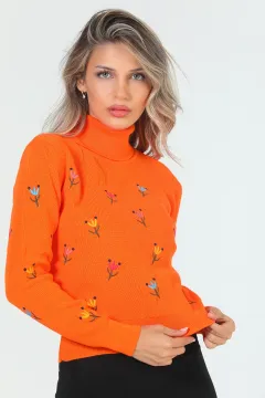 Kadın Çiçek Nakışlı Balıkçı Yaka Triko Bluz Orange