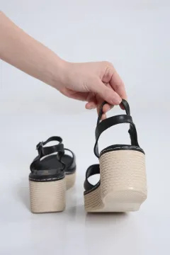 Kadın Kalın Bant Dolgu Topuk Sandalet Siyahderili