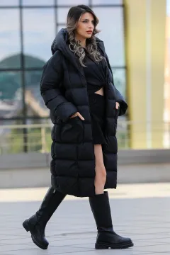 Kadın Kapüşonlu Oversize Uzun Şişme Mont Siyah