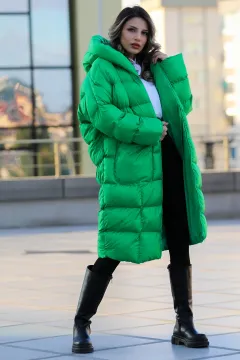 Kadın Kapüşonlu Oversize Uzun Şişme Mont Yeşil