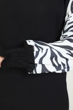 Kadın Kolları Zebra Desenli Pantolonlu Tesettür Takım Siyah
