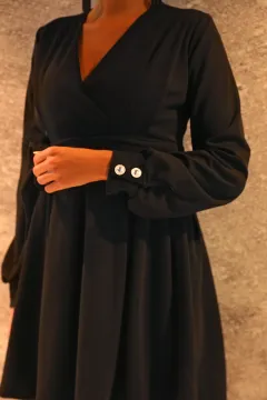 Kadın Kravuze Yaka Kuşaklı Elbise Siyah