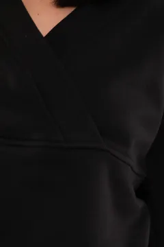 Kadın Kruvaze Yaka Şardonlu Crop Sweatshirt Siyah