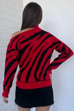 Kadın Omuz Dekolteli Zebra Desenli Triko Bluz Bordo