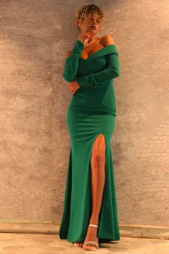 Kadın Ön Dekolteli Yırtmaçlı Abiye Elbise Yeşil