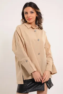Kadın Oversize Düğme Taş Detaylı Gömlek Bej
