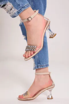 Kadın Taş Detaylı Şeffaf Topuk Ayakkabı Kremşeffaf