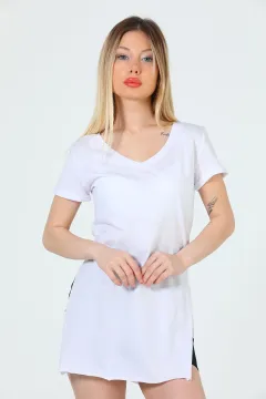 Kadın V Yaka Yan Yırtmaç Detaylı T-shirt Beyaz