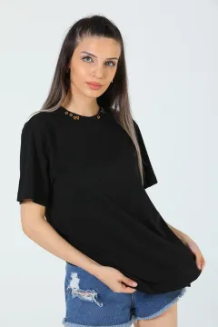 Kadın Yaka Detaylı Yan Yırtmaçlı T-shirt Siyah