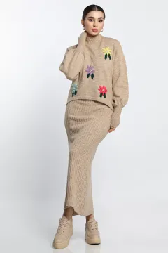 Kadın Yarım Balıkçı Yaka Nakışlı Triko Bluz Elbise İkili Takım Taş