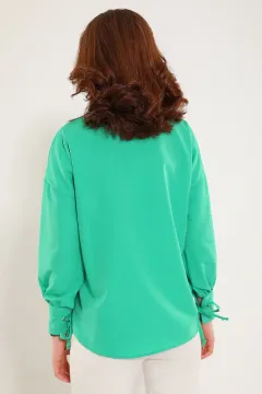 Kadın Zincir Detaylı Çift Cepli Salaş Gömlek Yeşil