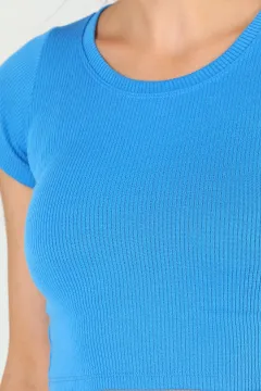 Kadın Bisiklet Yaka Crop T-shirt Mavi