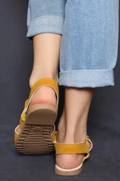 Kemerli Kadın Sandalet Hardalsüet