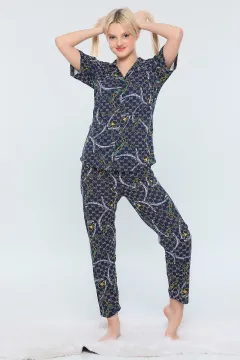 Kadın Önden Düğmeli Kısa Kollu Desenli Pijama Takımı Lacivert