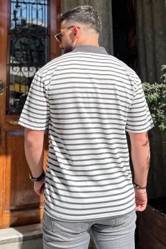Polo Yaka Amblem Nakışlı Çizgi Desenli Likralı Erkek Tişört Krem Füme