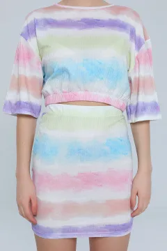 Kadın Likralı Kısa Kollu Batık Desen Crop Etek Bluz İkili Takım Renkli