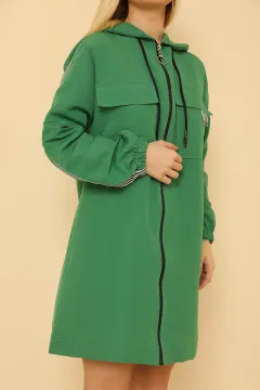 Kadın Kapüşonlu Şeritli Uzun Trençkot Yeşil
