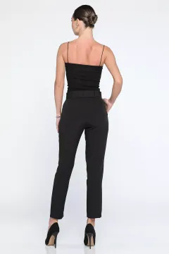 Yüksek Bel Kemer Aksesuarlı Pileli Kadın Kumaş Pantolon Siyah
