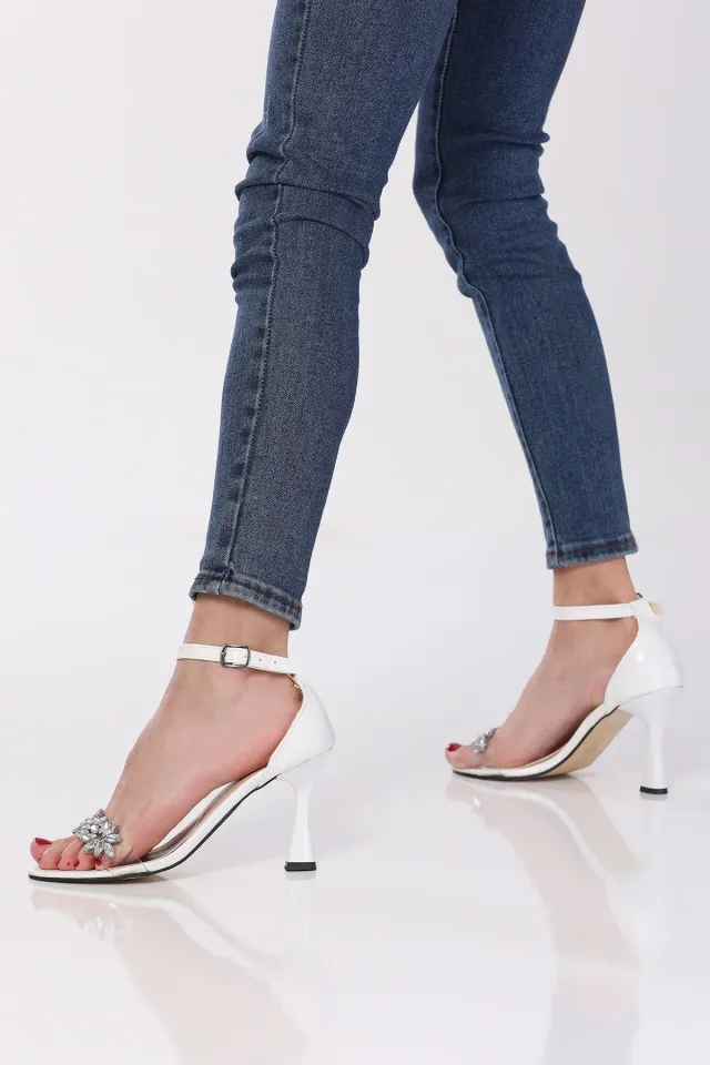 Kadın Taş Detaylı Şeffaf Topuk Ayakkabı Beyaz