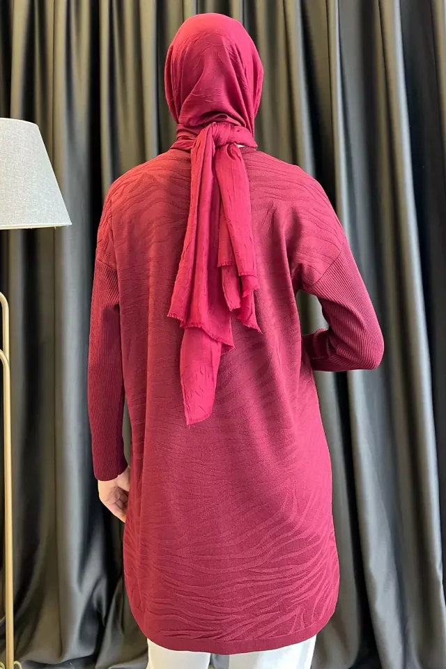 Bisiklet Yaka Kendinden Desenli Tesettür Triko Tunik Bordo
