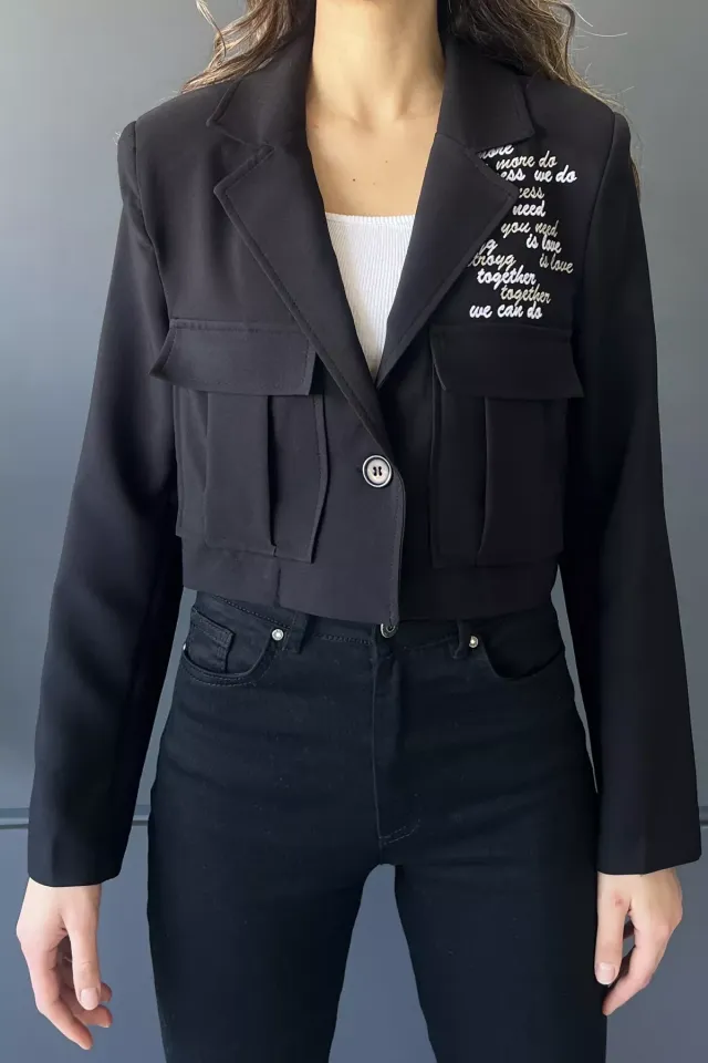 Çift Cepli Nakış Detaylı Kadın Kısa Blazer Ceket Siyah