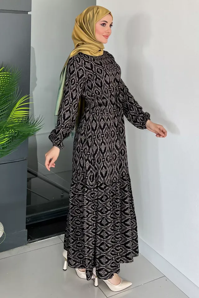 Desenli Bel Bağcıklı Viskon Tesettür Elbise Siyahvizon