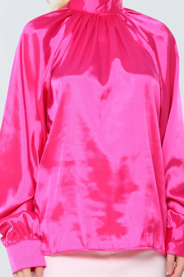 Kadın Retro Yaka Pile Detaylı Sırt Açık Saten Bluz Fuşya