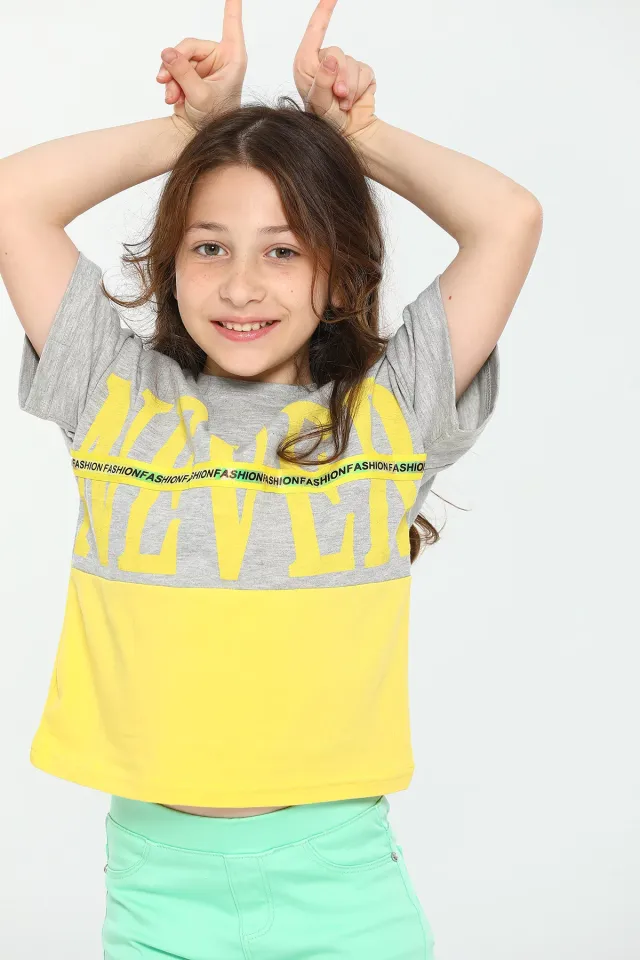 Kız Çocuk Likralı Bisiklet Yaka Ön Detaylı Baskılı T-shirt Gri