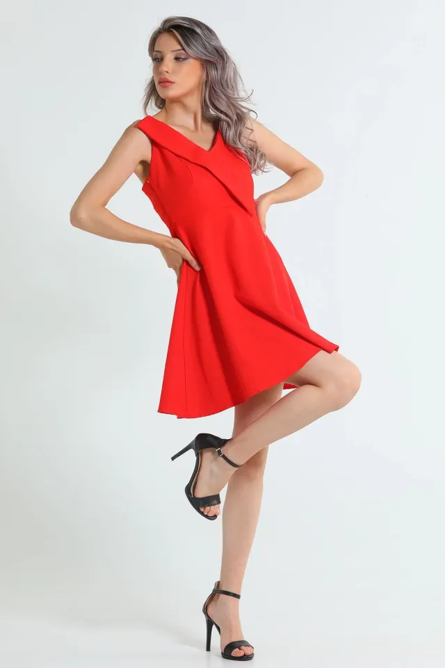 Kadın Ayarlanabilir Askılı Ön Detaylı Abiye Elbise Kırmızı
