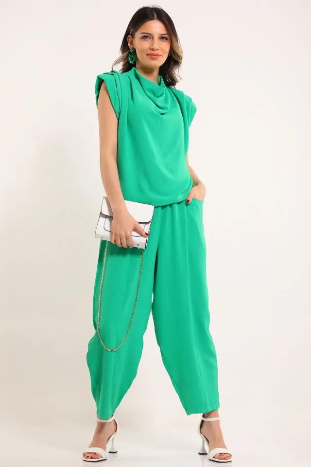 Kadın Degaje Yaka Omuz Vatkalı Pantolon Bluz İkili Takım Yeşil