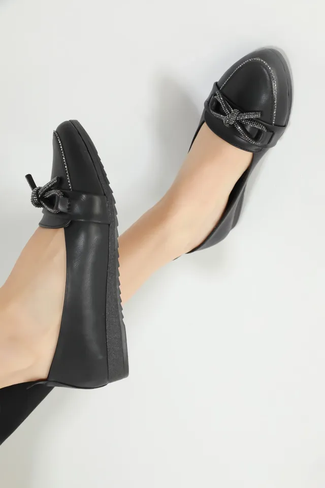 Kadın Fiyonklu Taş Detaylı Şık Babet Ayakkabı Siyah