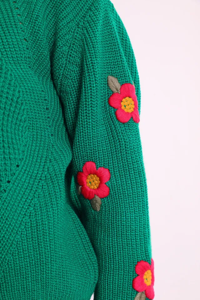 Kadın Kol Çiçek Nakışlı Triko Kazak Yeşil