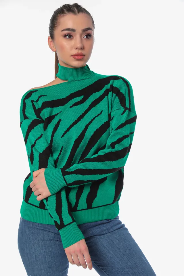 Kadın Omuz Dekolteli Zebra Desenli Triko Bluz Yeşil
