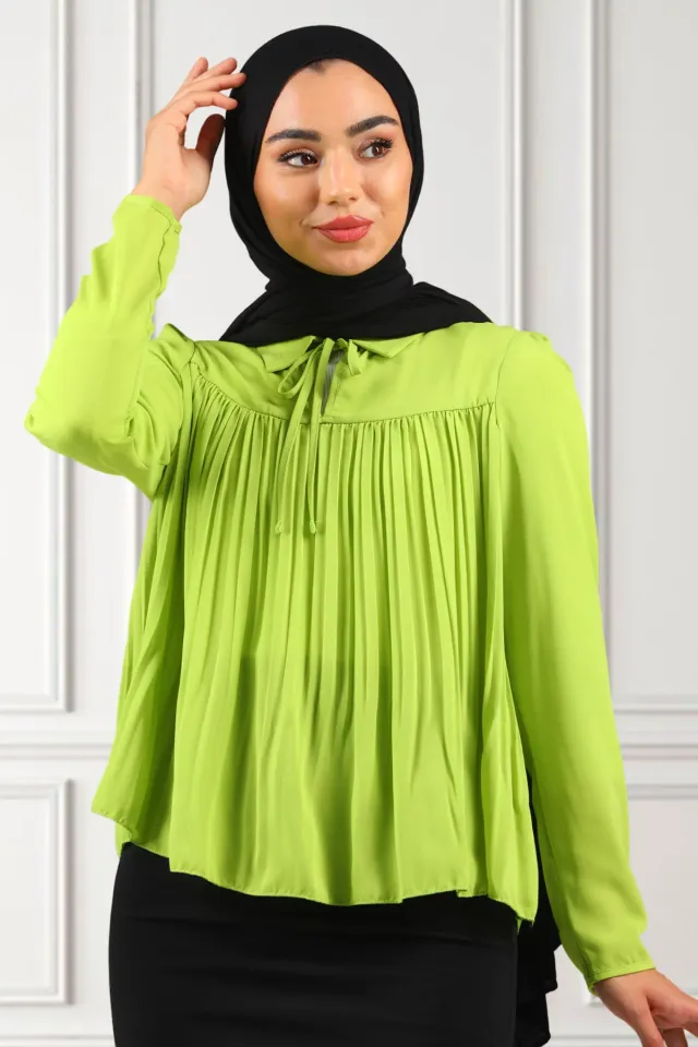 Kadın Ön Bağlama Detaylı Pileli Tesettür Bluz Fıstık Yeşili