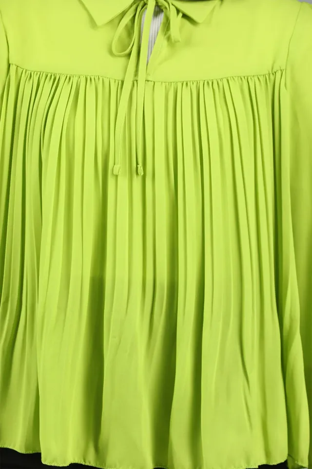 Kadın Ön Bağlama Detaylı Pileli Tesettür Bluz Fıstık Yeşili
