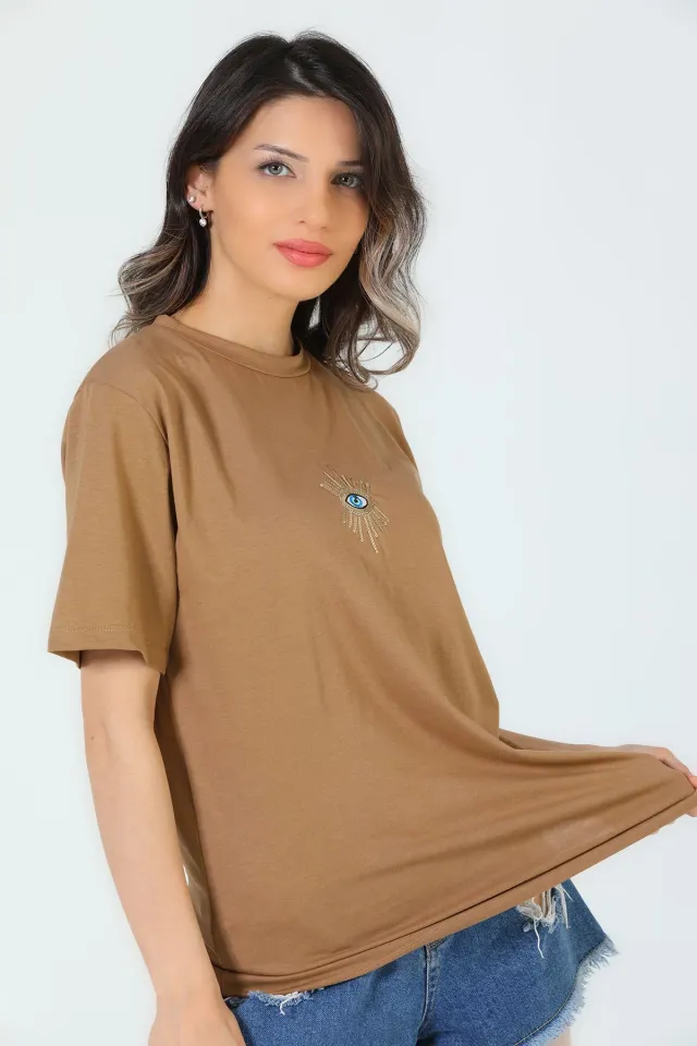 Kadın Ön Pul Nakışlı Salaş T-shirt Vizon