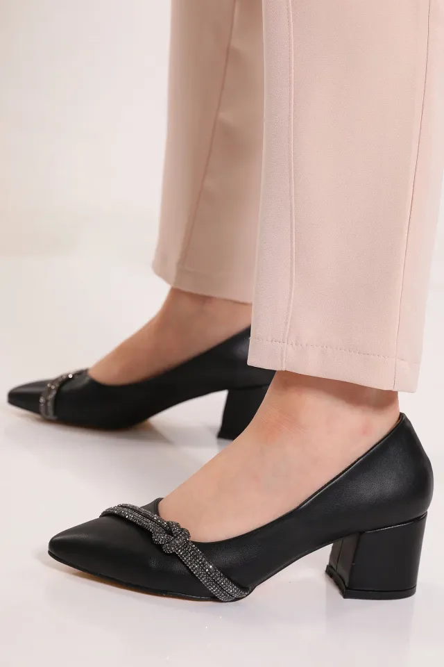 Kadın Ön Taşlı Topuklu Ayakkabı Siyah